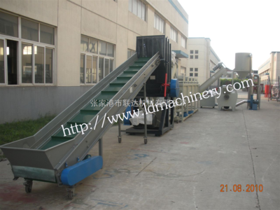 PP、PE薄膜破碎清洗設(shè)備-張家港市聯(lián)達(dá)機(jī)械